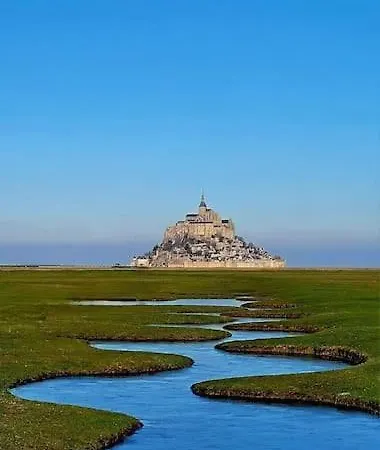 Gite Proche Mont St Michel, Spa Privatif En Option ,St Malo Saint-Marcan Exterior photo